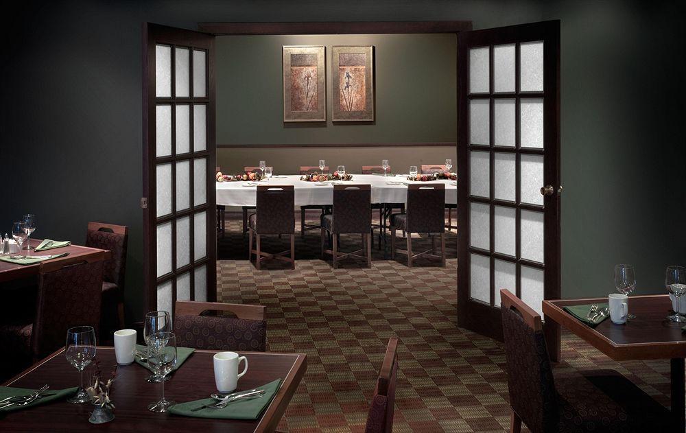 Delta Hotels By Marriott Vinnipeg Restoran fotoğraf